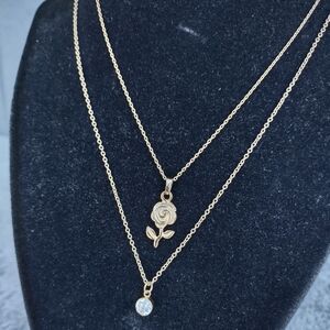 Bundle‎ of 2 Vintage Style Gold Tone Necklaces